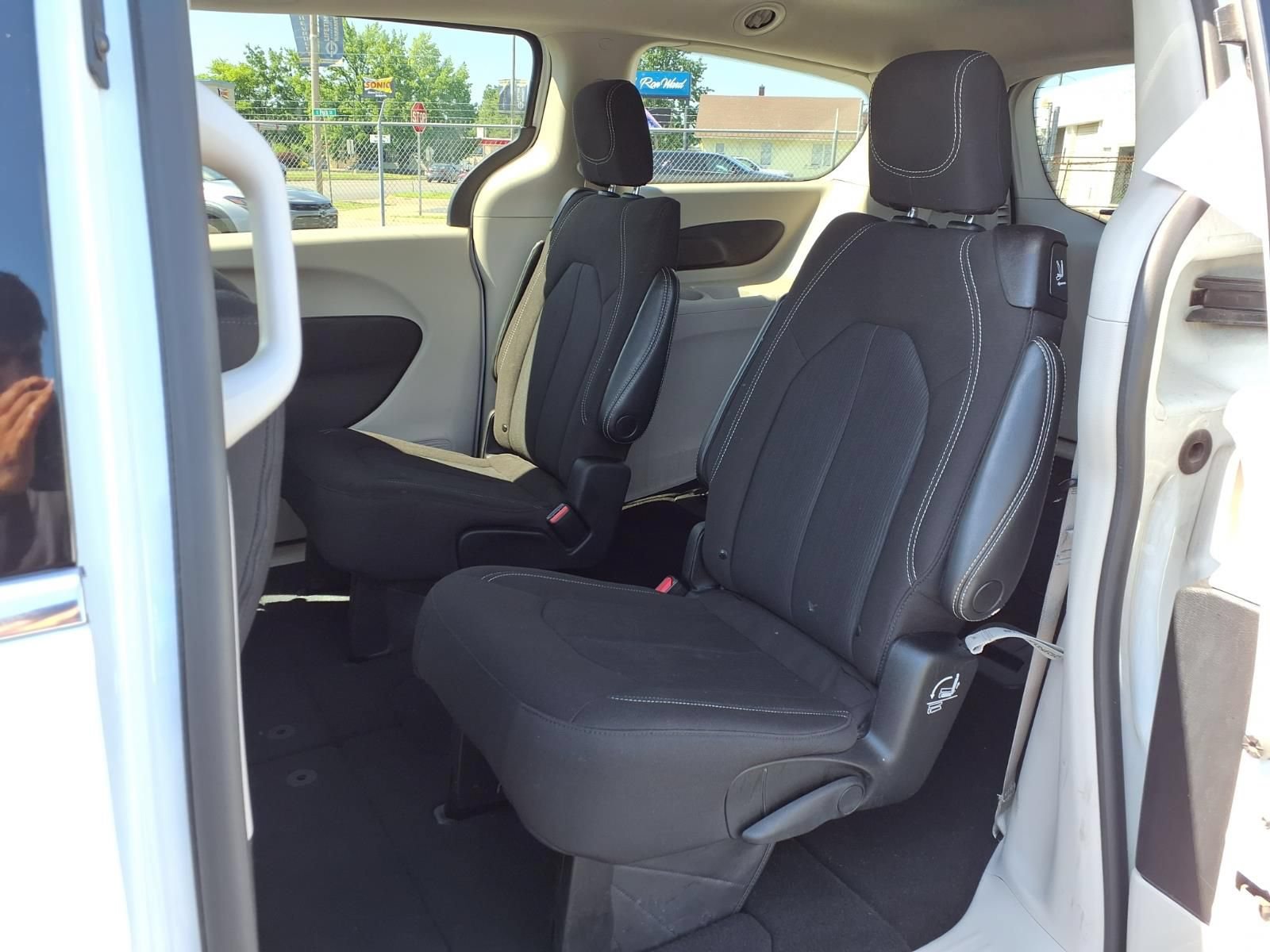 Used 2023 Chrysler Voyager LX FWD image 19
