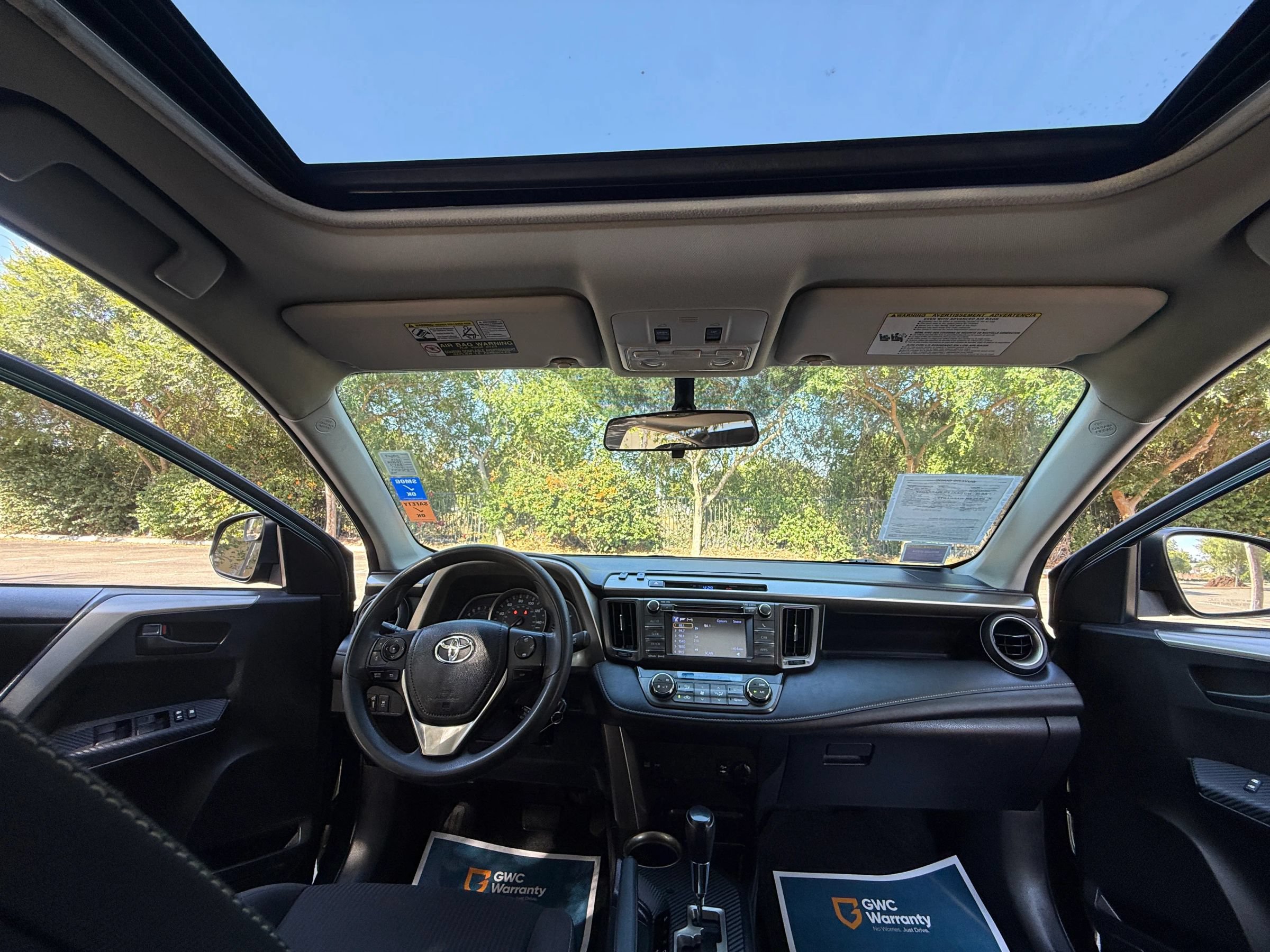 Used 2013 Toyota RAV4 XLE FWD image 18