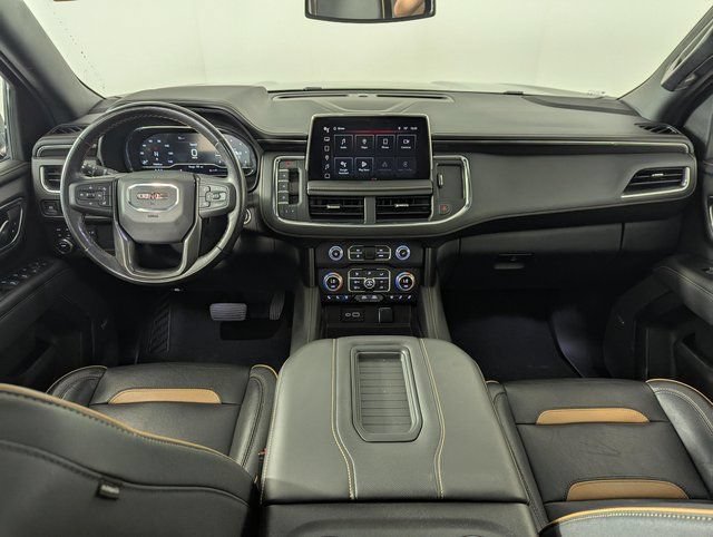 Used 2023 GMC Yukon AT4 w/ Technology Package AWD/4WD image 19