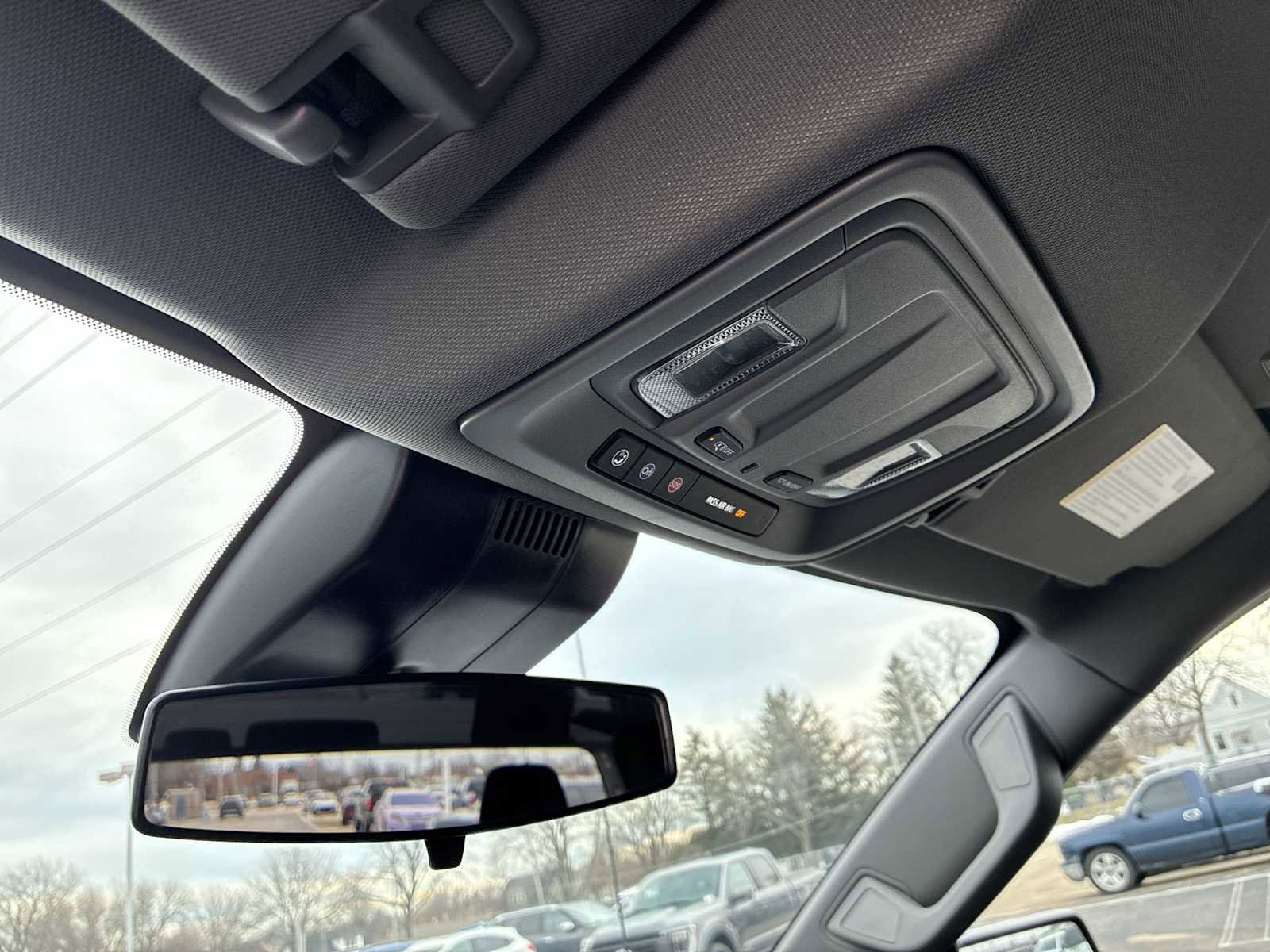 Used 2025 Chevrolet Silverado 1500 LT image 35