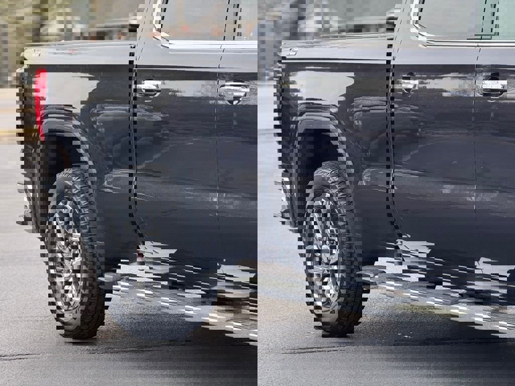 Used 2023 GMC Sierra 1500 SLT w/ SLT Premium Plus Package image 10