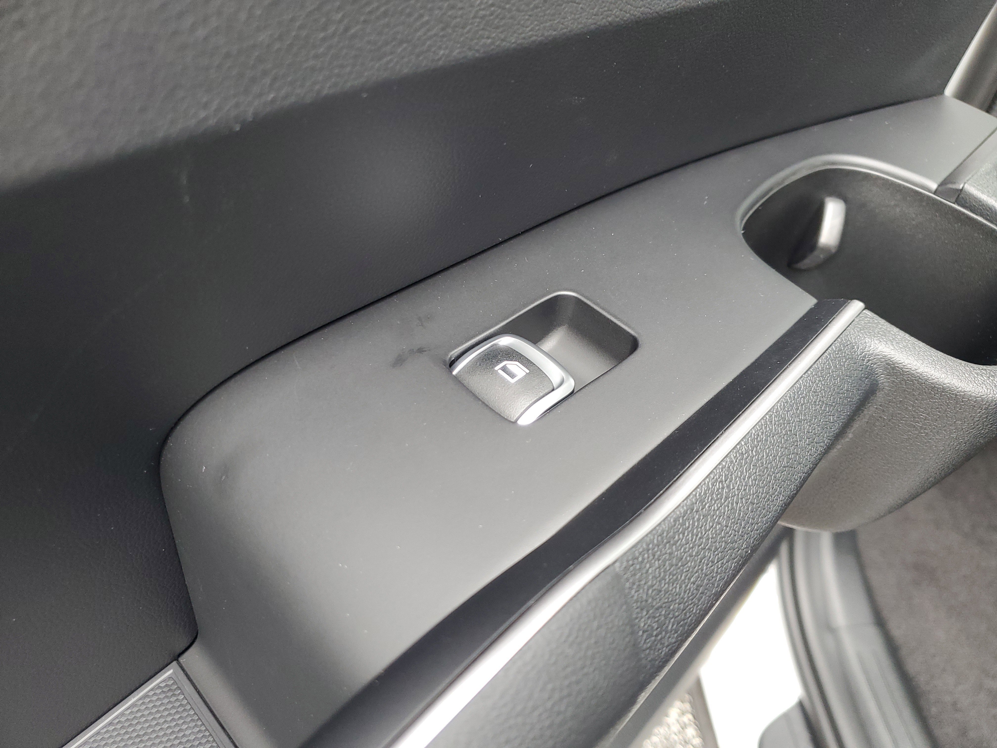 New 2026 Kia Sorento S w/ S Panoramic Sunroof Package image 13
