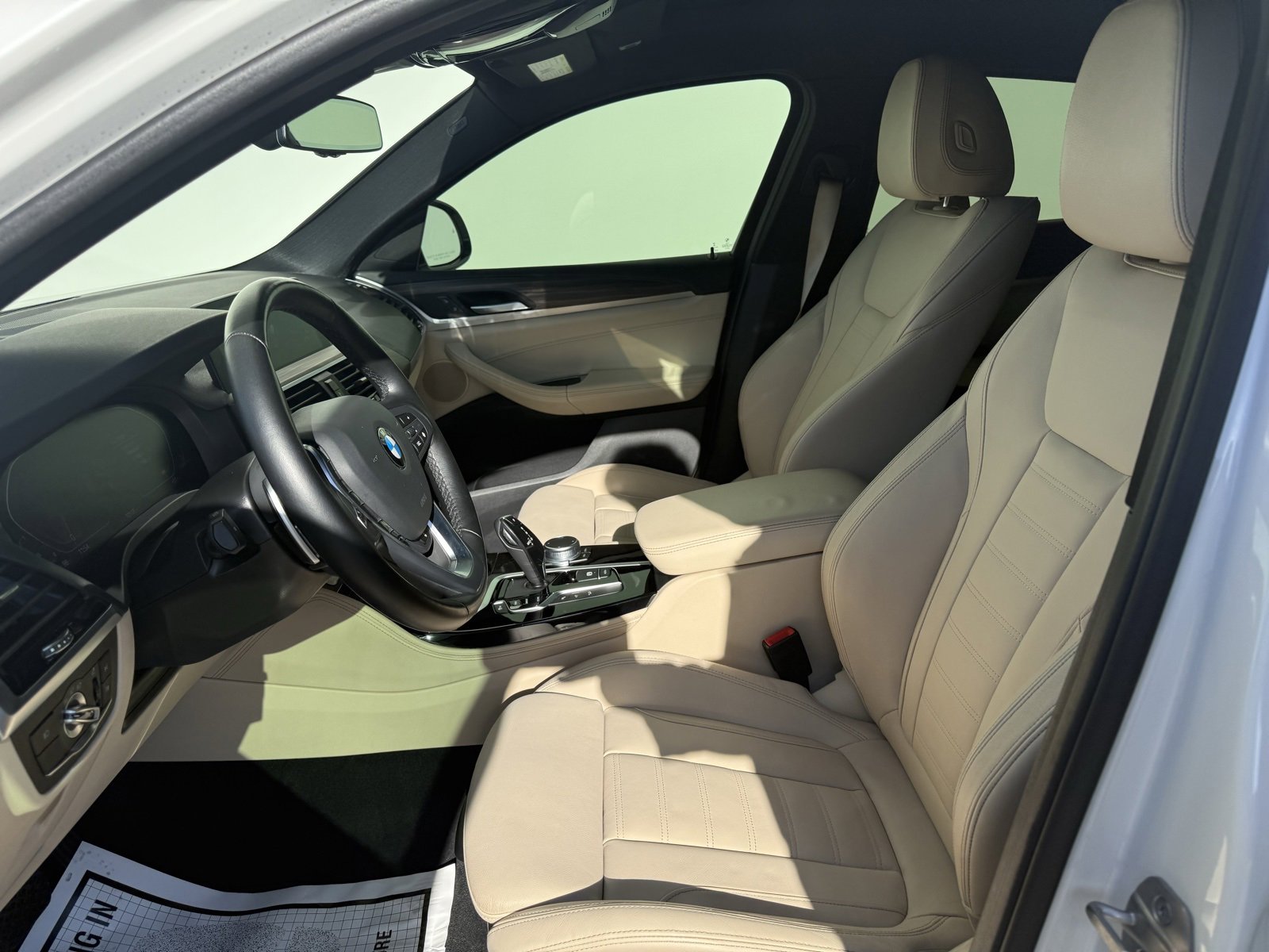 Used 2021 BMW X4 xDrive30i w/ Premium Package image 10