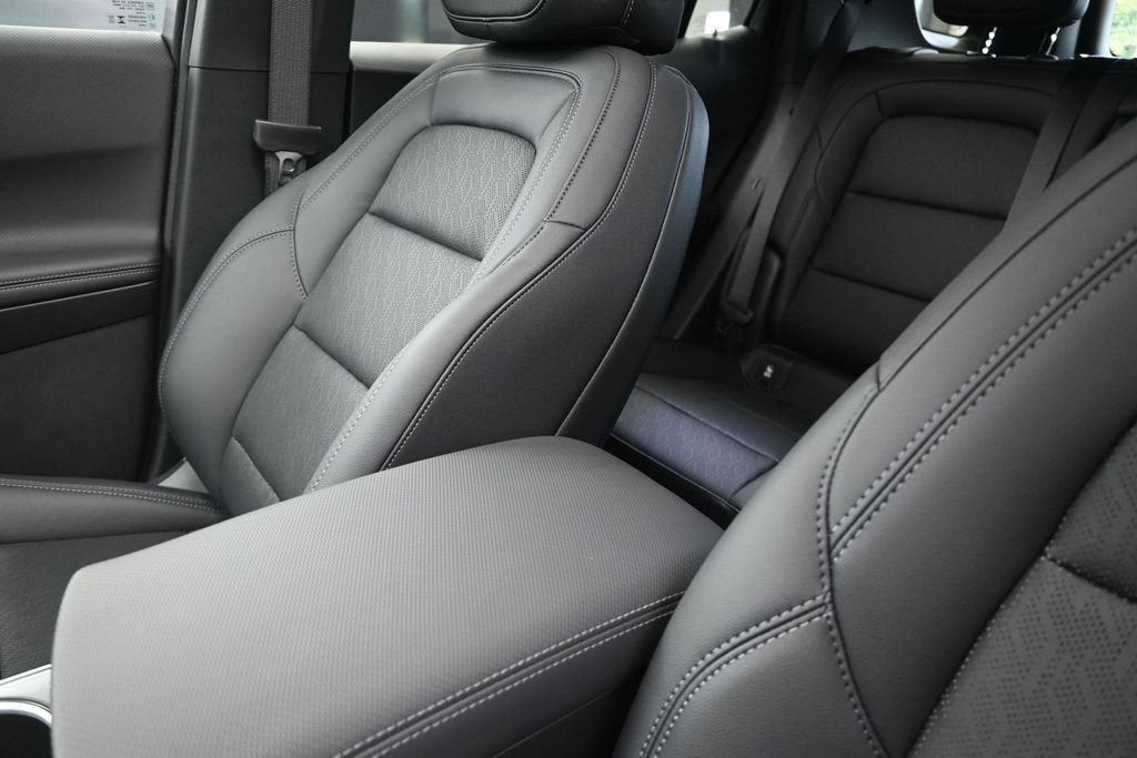 New 2026 Chevrolet Equinox LT w/ Convenience Package II FWD image 14