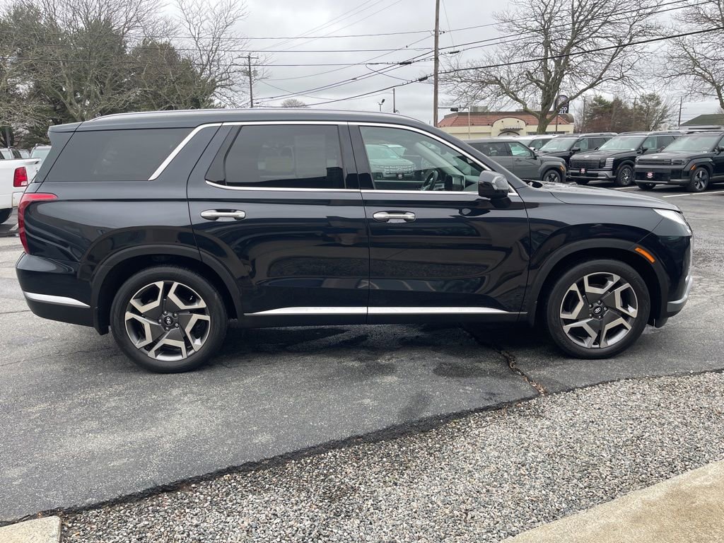 Used 2023 Hyundai Palisade SEL image 4
