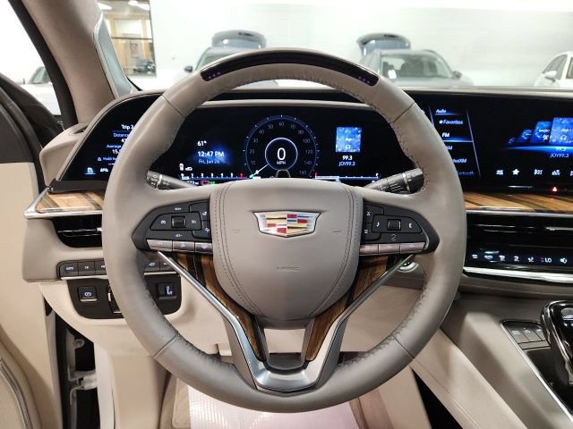 Used 2023 Cadillac Escalade Premium Luxury Platinum AWD/4WD image 19