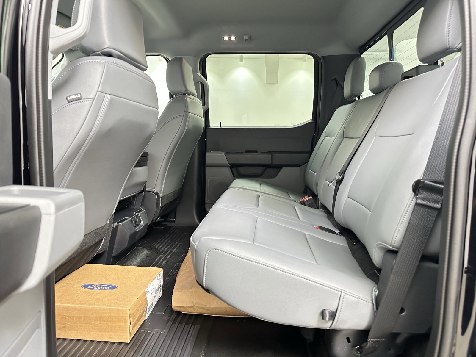 New 2025 Ford F350 XL w/ XL Chrome Package image 15