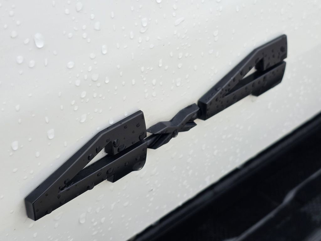 Used 2024 Toyota Tacoma TRD Off-Road image 8