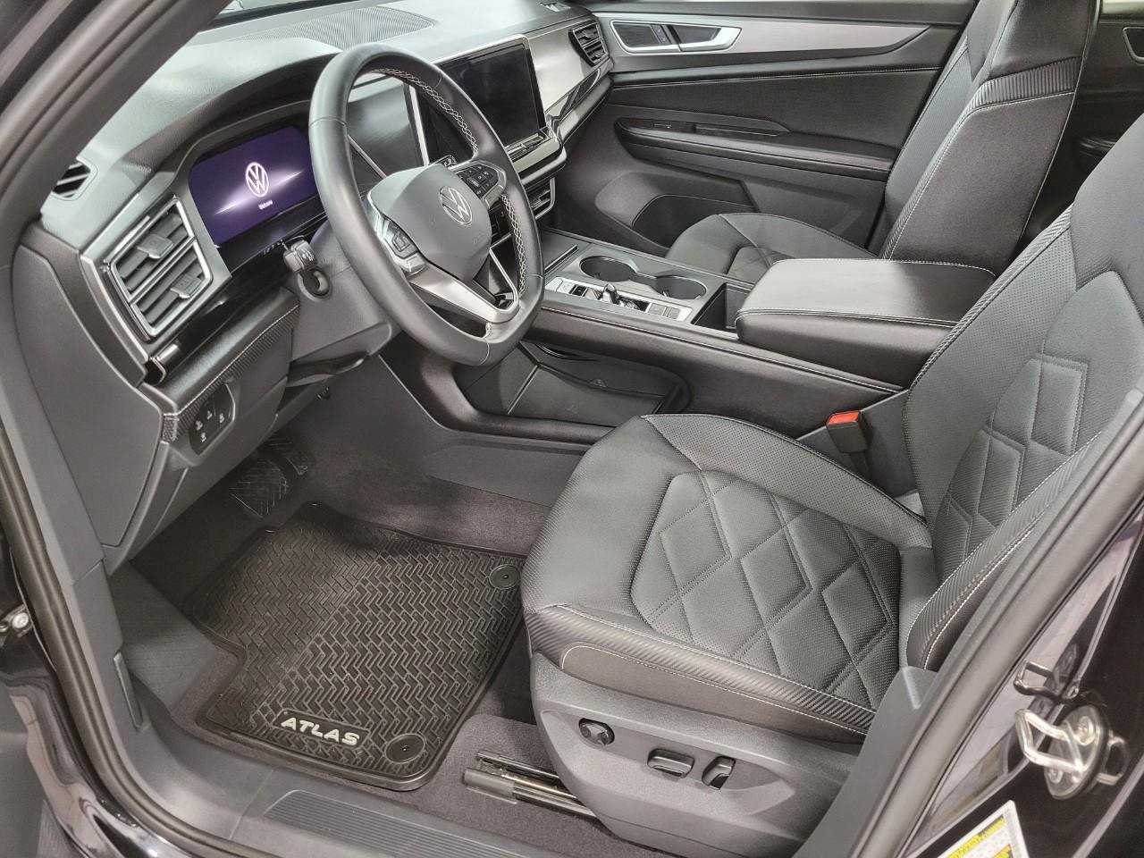 Used 2024 Volkswagen Atlas Cross Sport SE image 9