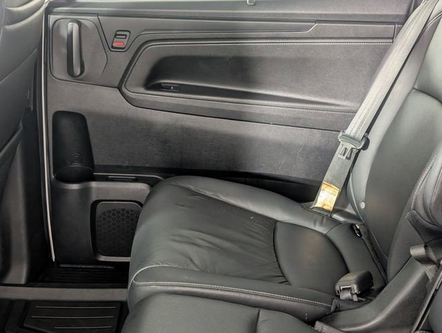Used 2023 Honda Odyssey Touring image 30