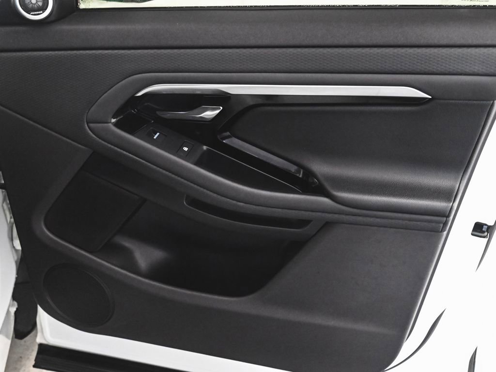 Used 2021 Land Rover Range Rover Evoque S image 11