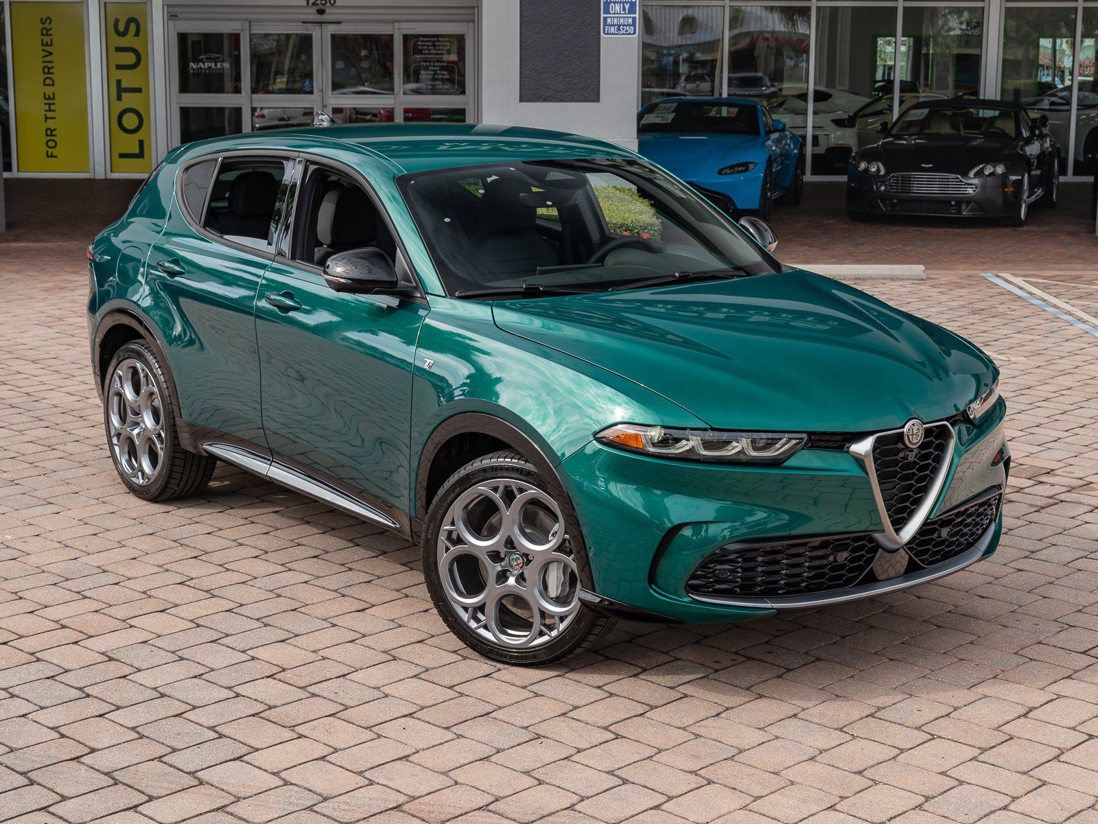 New 2024 Alfa Romeo Tonale Ti w/ Active Assist Package image 27