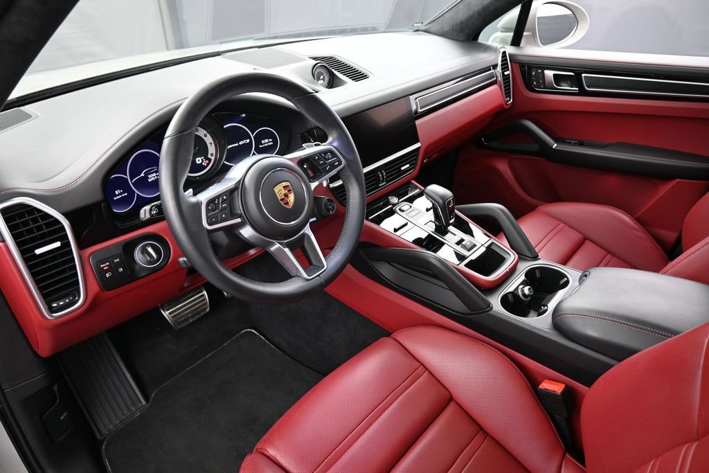 Certified 2023 Porsche Cayenne GTS AWD/4WD image 4
