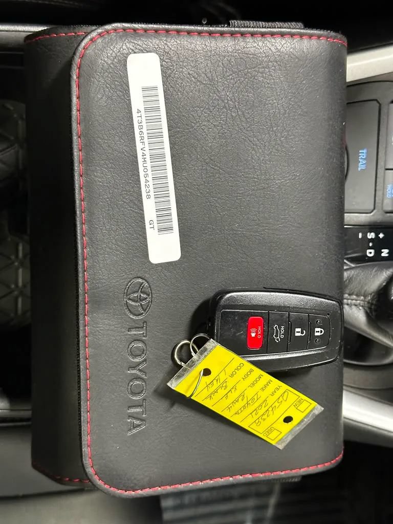 Used 2021 Toyota RAV4 XLE Premium AWD/4WD image 48