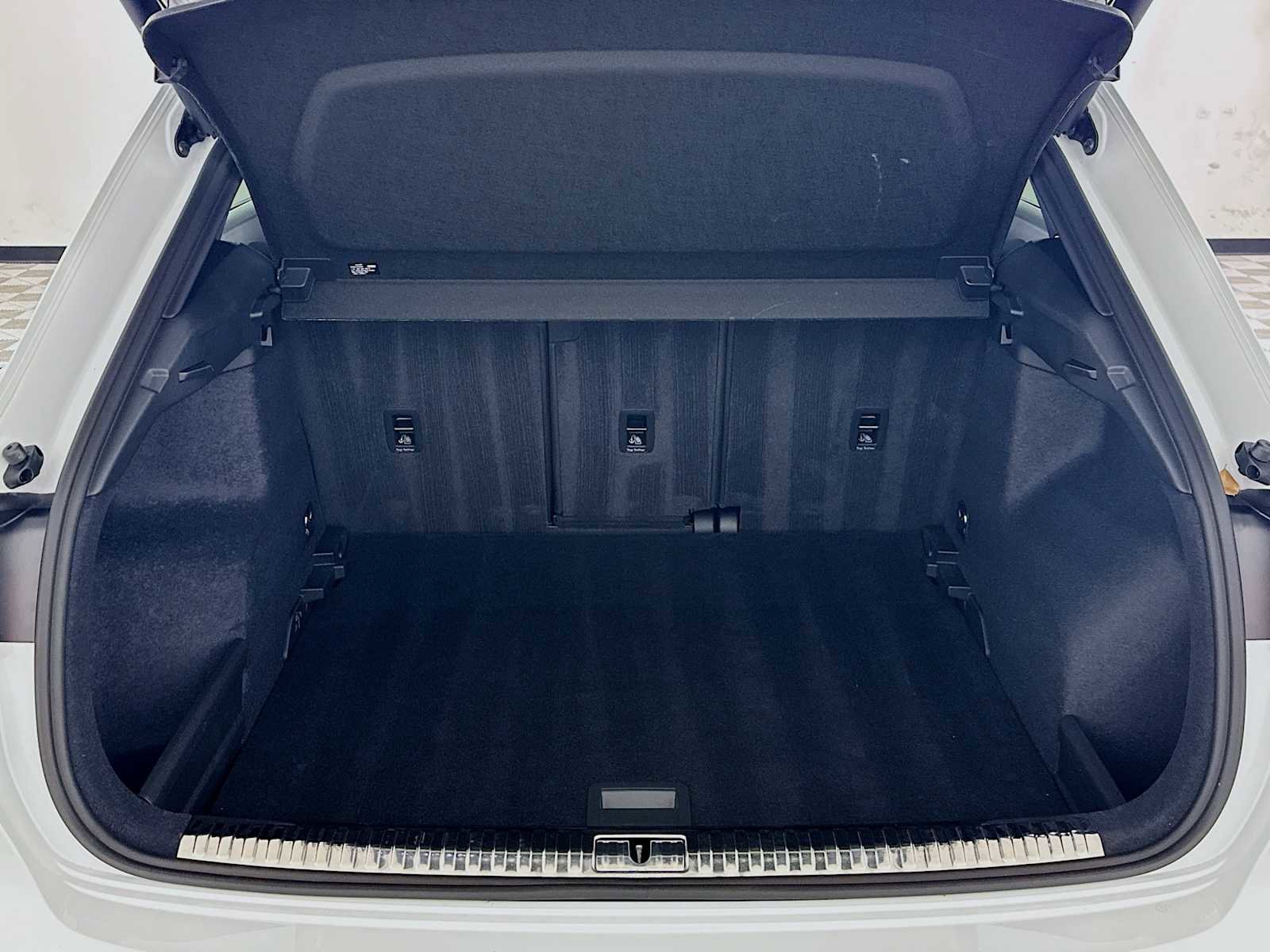 Certified 2025 Audi Q3 2.0T Premium Plus w/ Premium Plus Package image 25