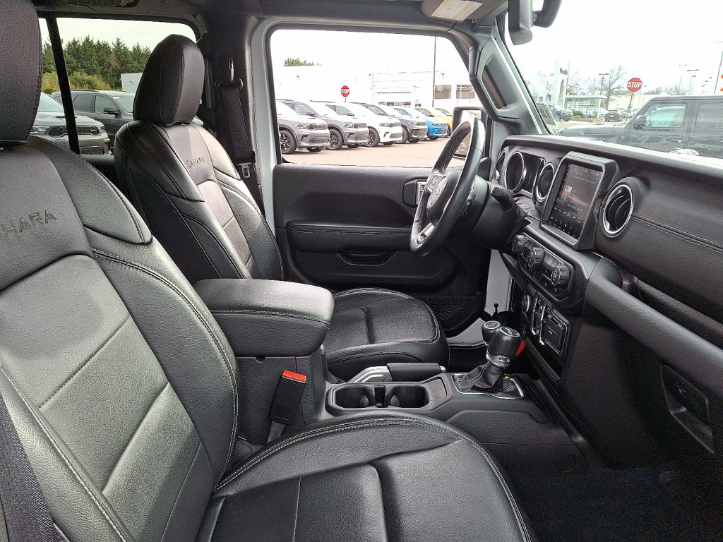 Certified 2022 Jeep Wrangler Unlimited Sahara w/ LED Lighting Group image 12