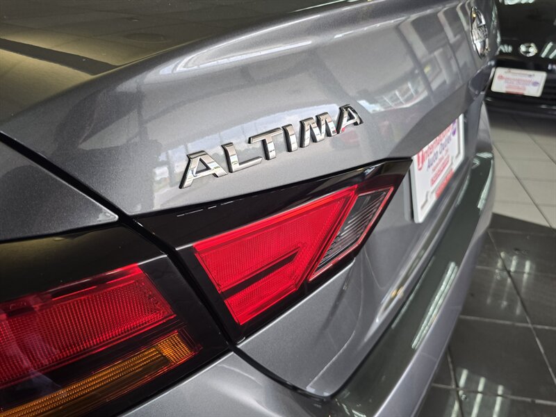 Used 2020 Nissan Altima 2.5 S FWD image 24