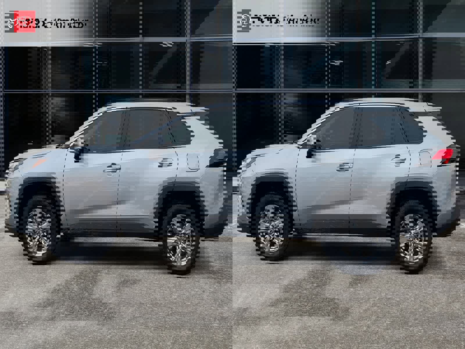 Used 2023 Toyota RAV4 XLE w/ Convenience Package image 9