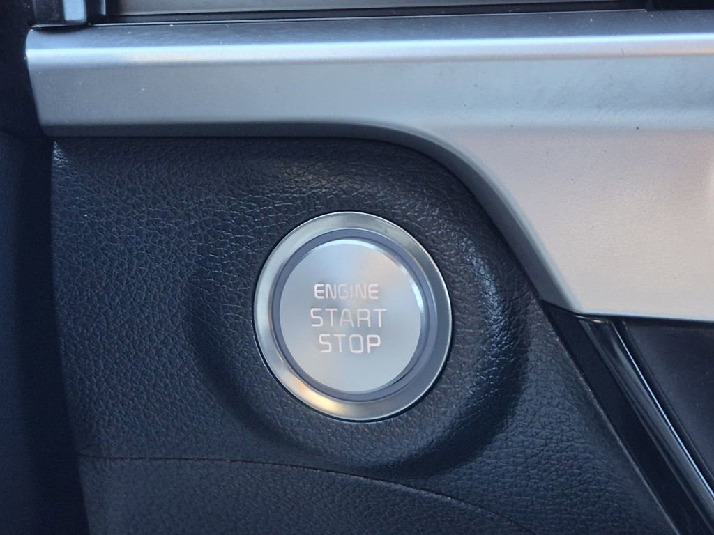 Certified 2025 Kia Telluride S image 27