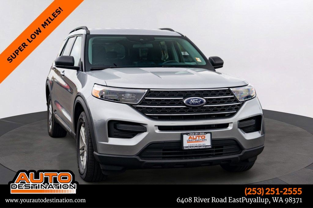 Used 2022 Ford Explorer XLT image 1