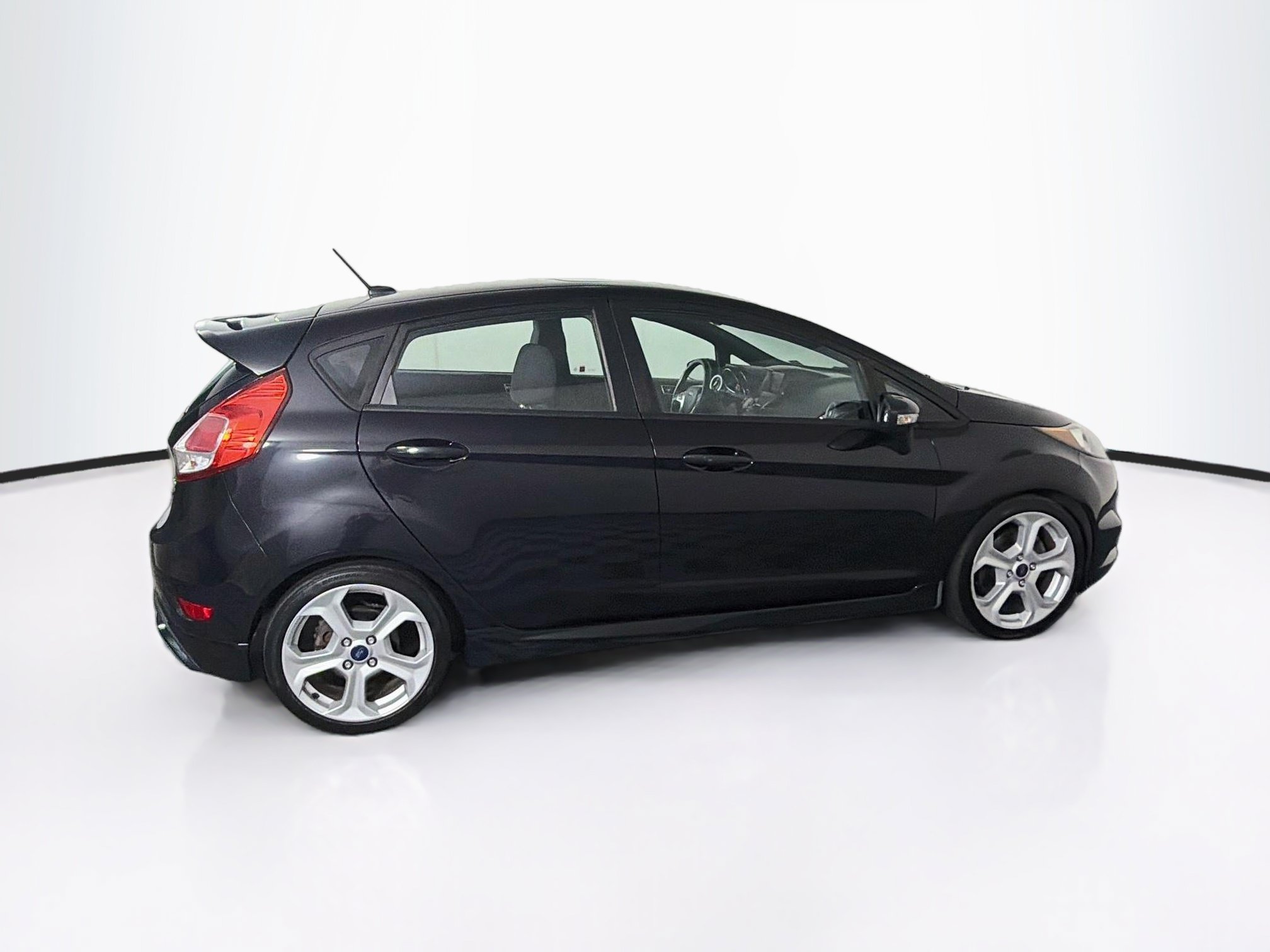 Used 2015 Ford Fiesta ST FWD image 10