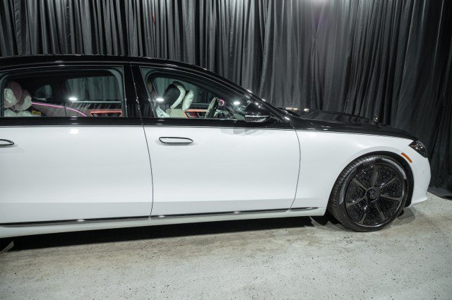 New 2026 Mercedes-Benz Maybach S 580 4MATIC image 4