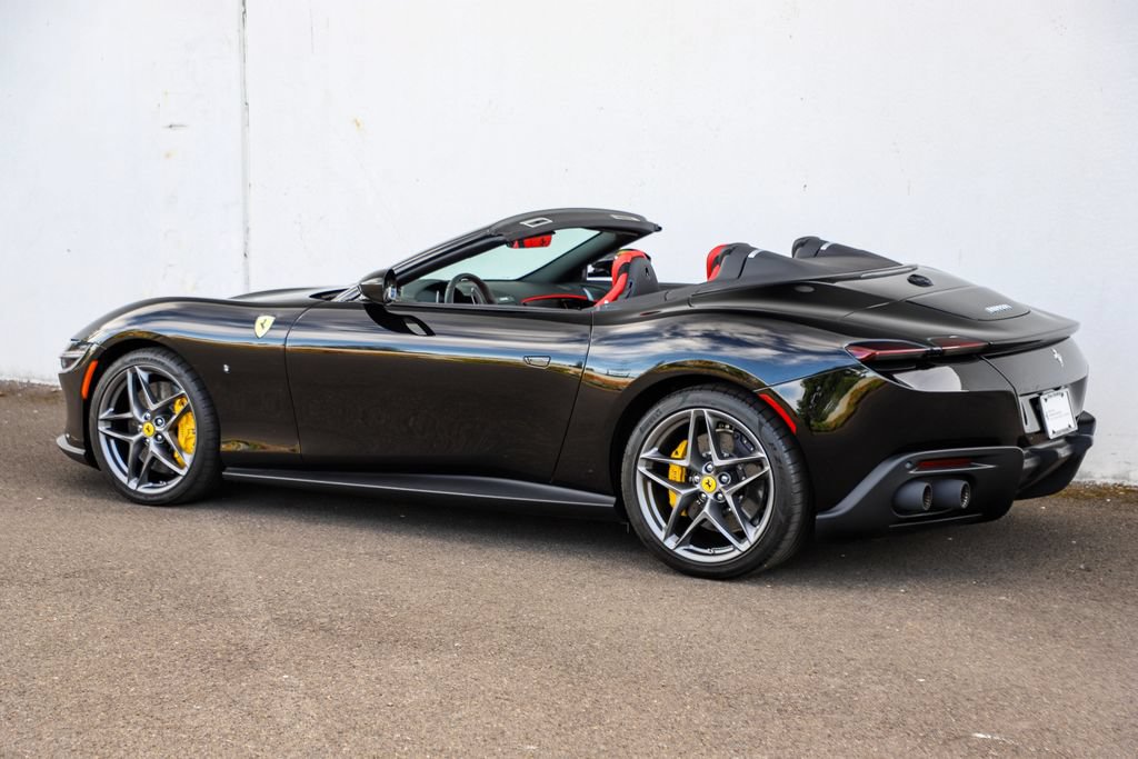 Certified 2025 Ferrari Roma Spider RWD image 9