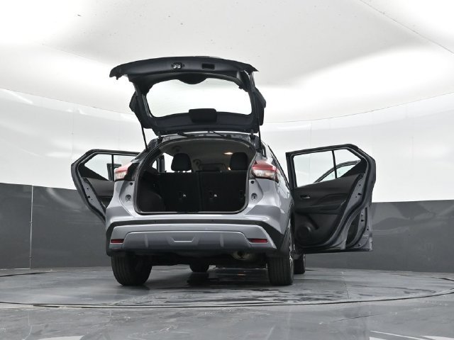 Used 2023 Nissan Kicks SV FWD image 70