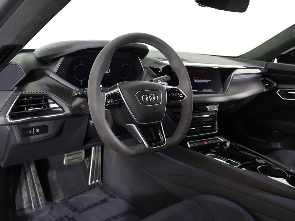 Used 2024 Audi RS e-tron GT w/ Carbon Performance Package AWD/4WD image 28