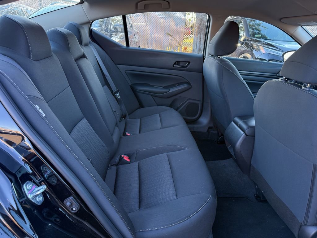 Used 2025 Nissan Altima 2.5 S image 23