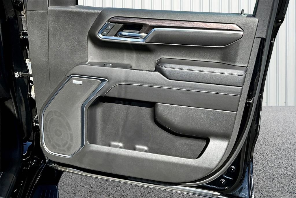 Used 2023 Chevrolet Silverado 1500 LTZ w/ LTZ Convenience Package II image 18