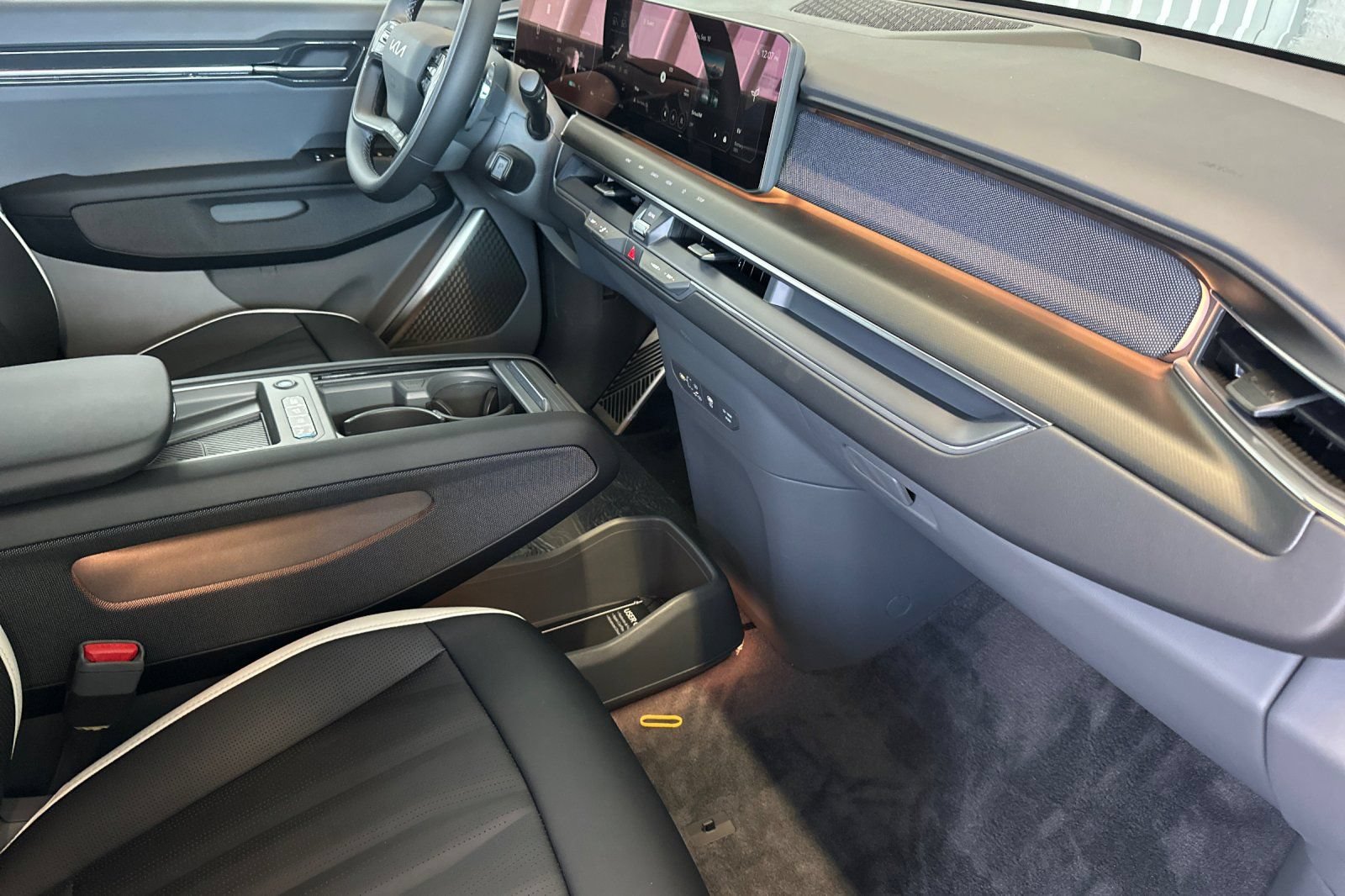 New 2026 Kia EV9 GT-Line AWD/4WD image 16