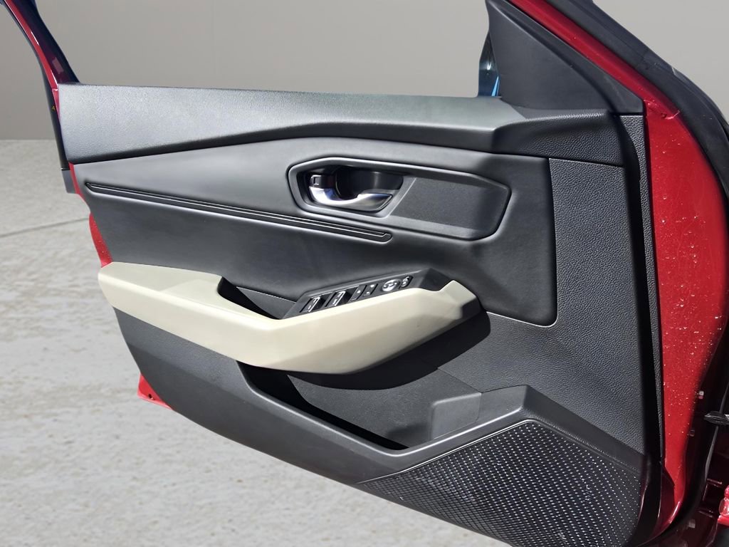 Used 2023 Honda Accord EX image 16