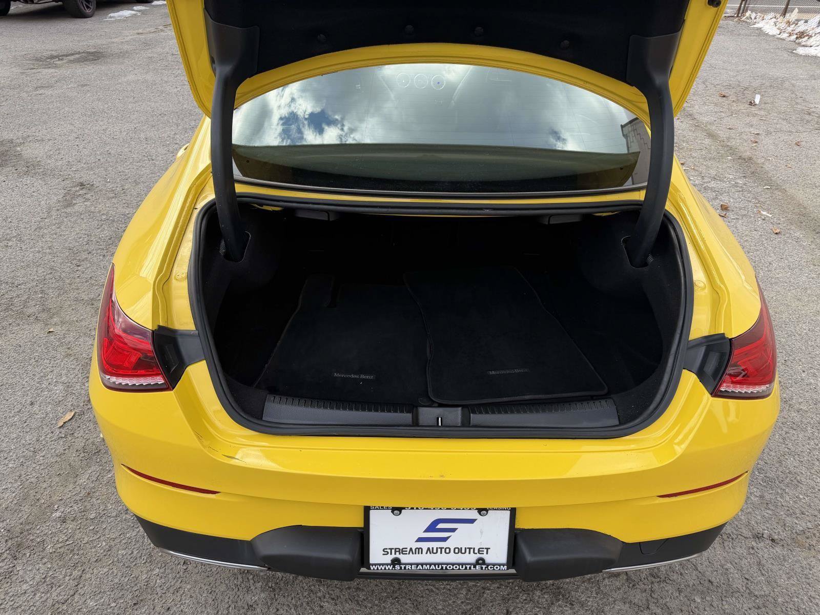 Used 2020 Mercedes-Benz CLA 250 image 32