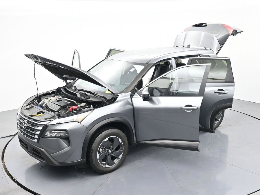Used 2024 Nissan Rogue SV image 42