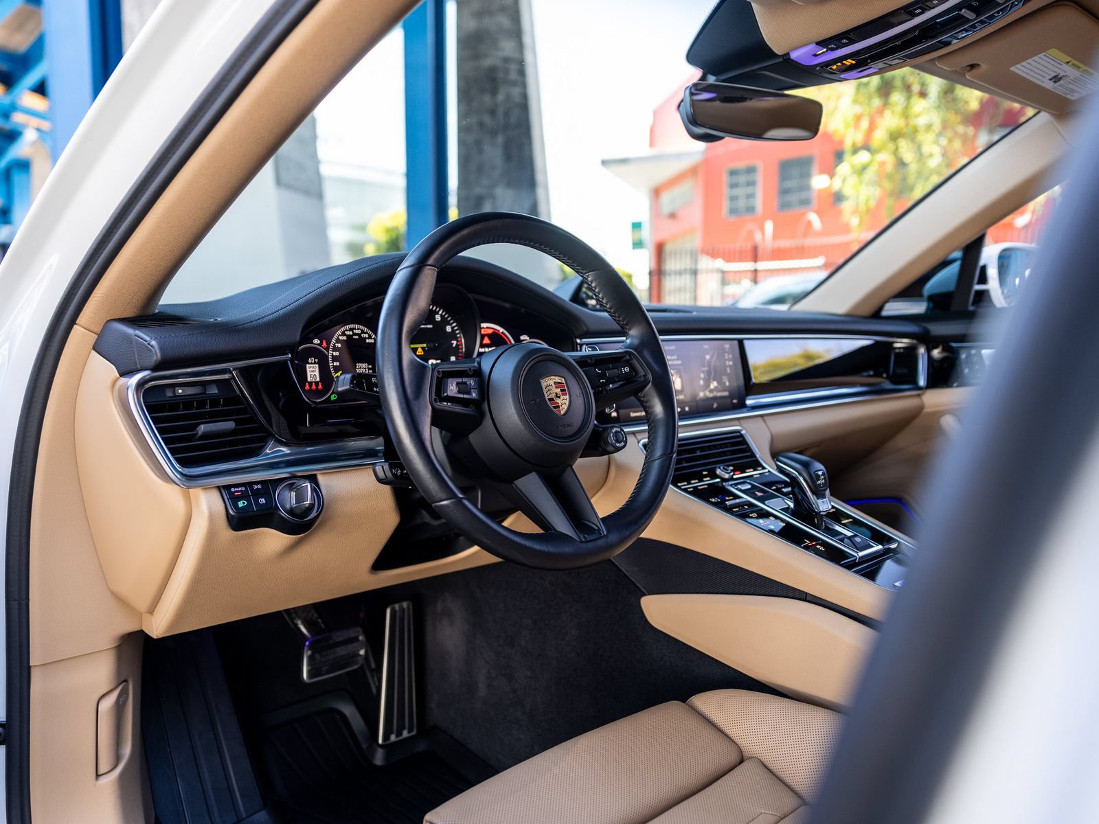 Certified 2023 Porsche Panamera 4S AWD/4WD image 4
