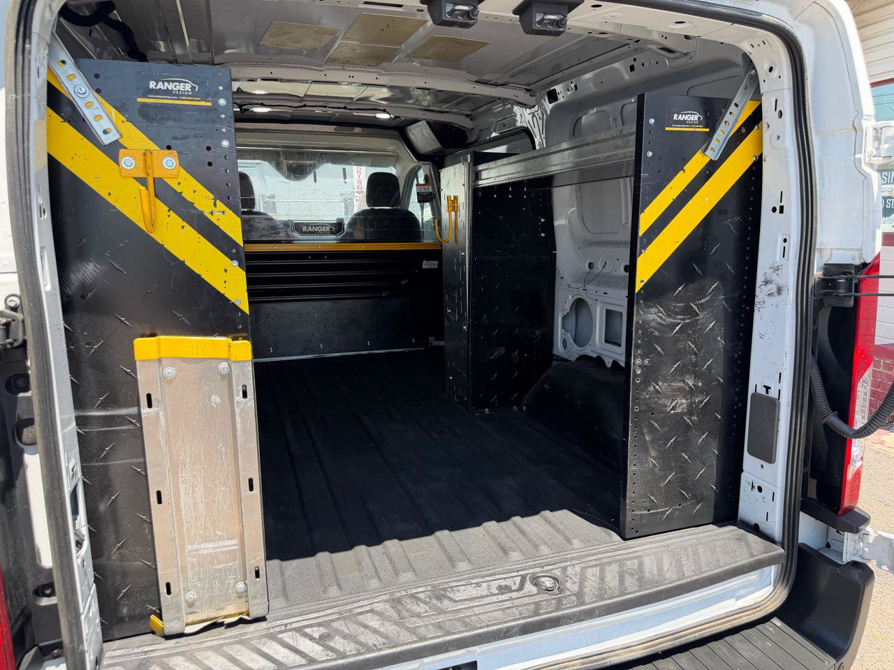 Used 2022 Ford Transit 250 Low Roof RWD image 27