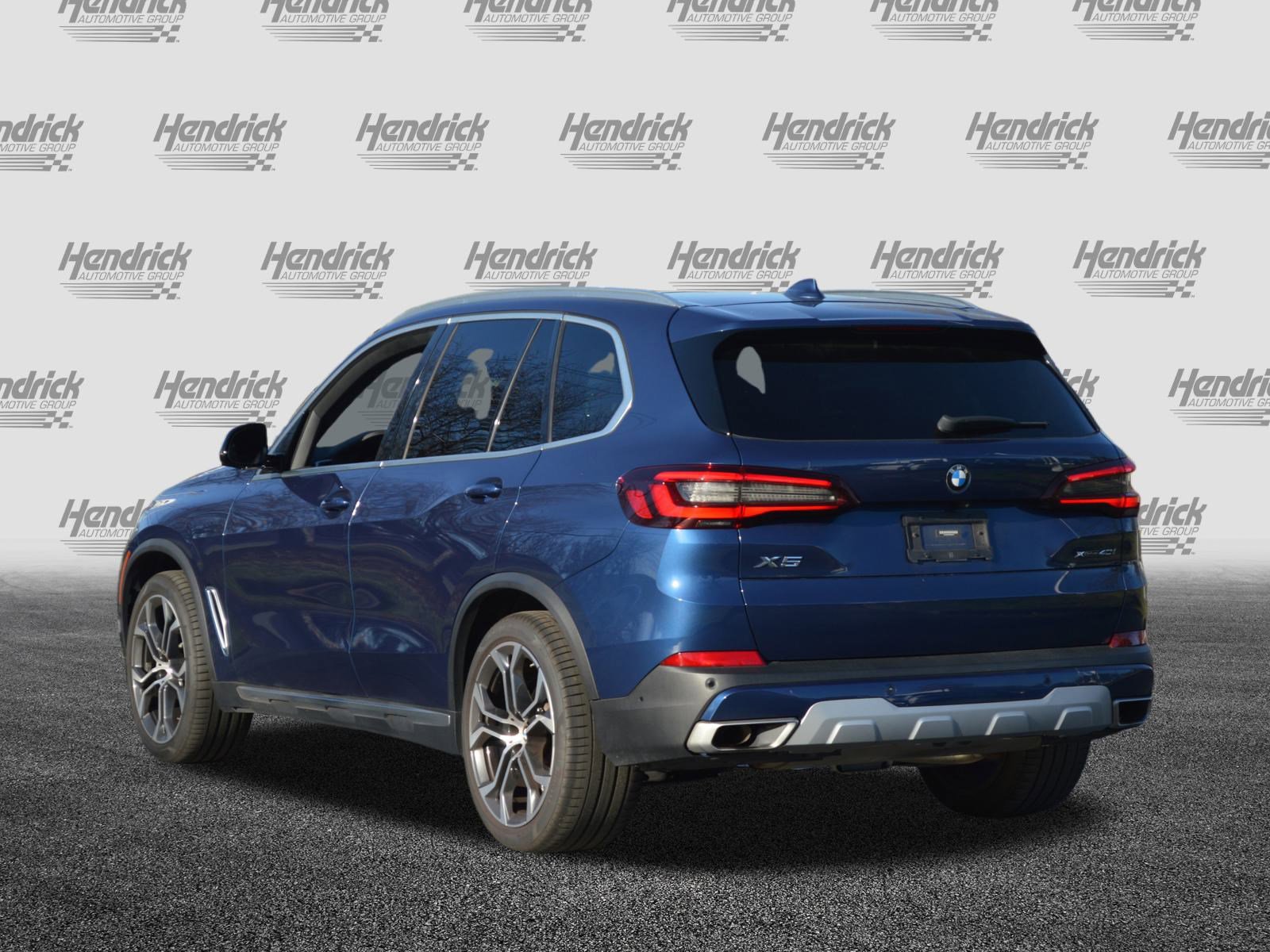 Used 2022 BMW X5 xDrive40i w/ Premium Package image 9