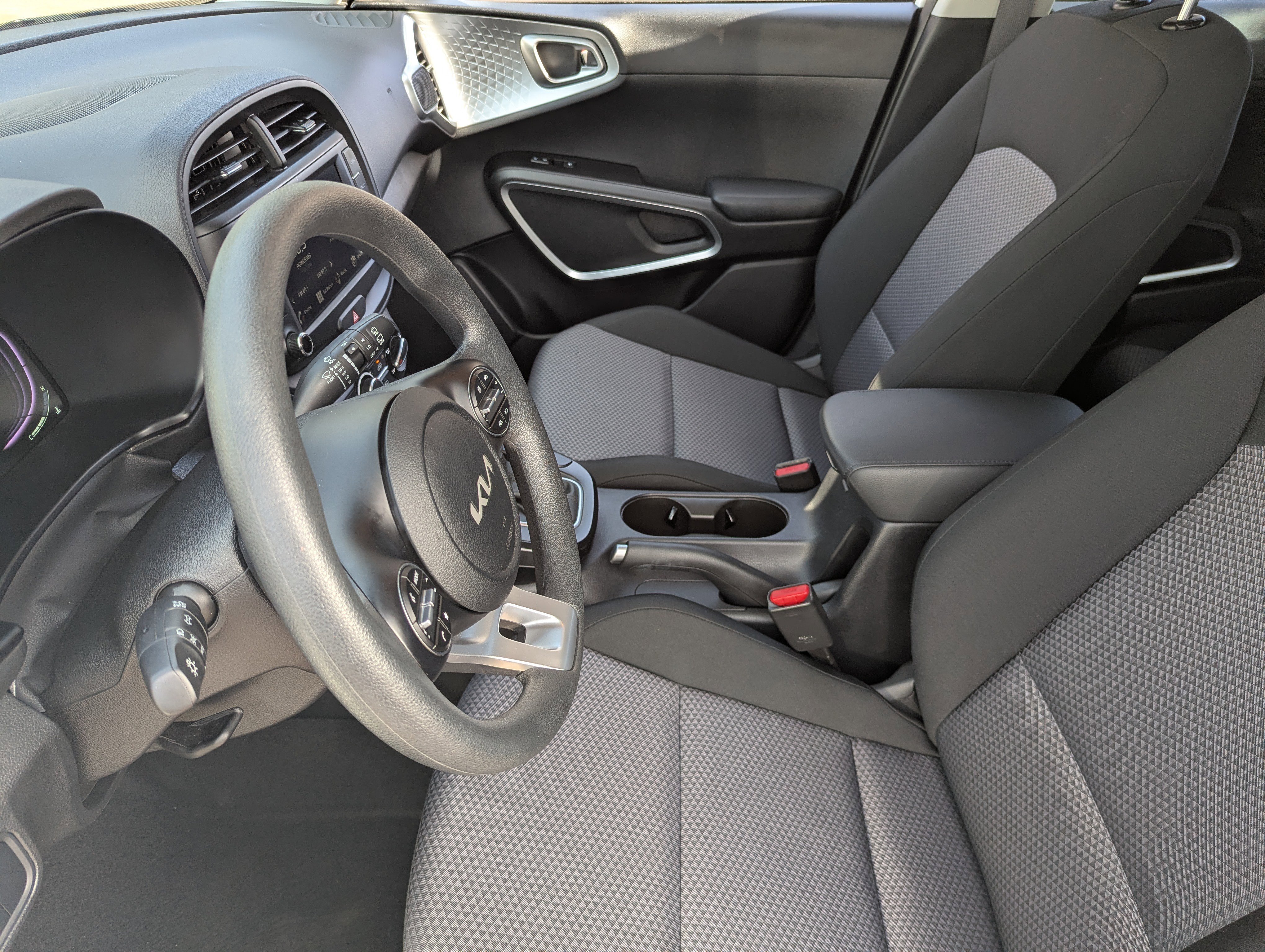 Certified 2025 Kia Soul LX image 20