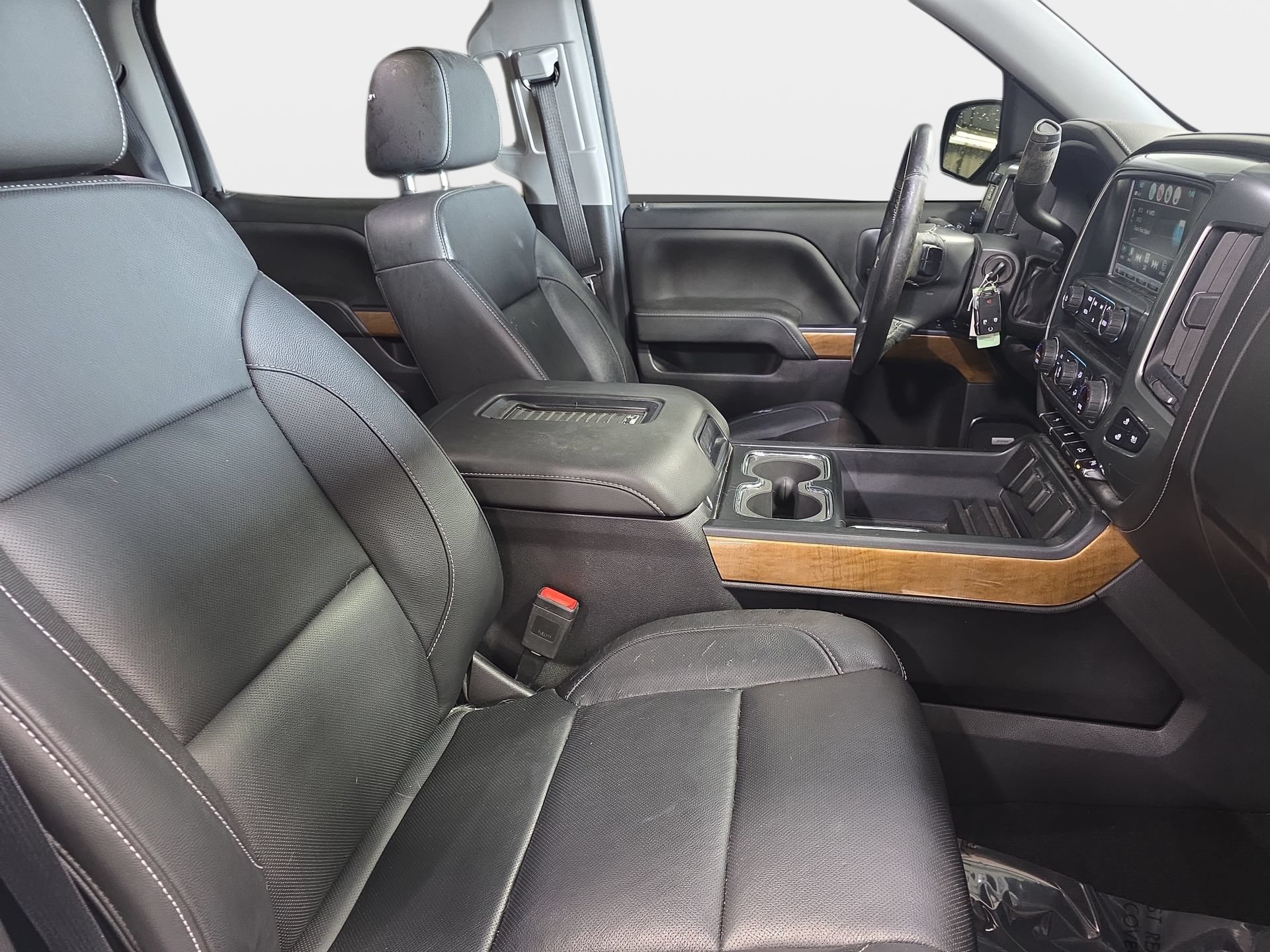 Used 2018 Chevrolet Silverado 1500 LTZ w/ Sport Package AWD/4WD image 10
