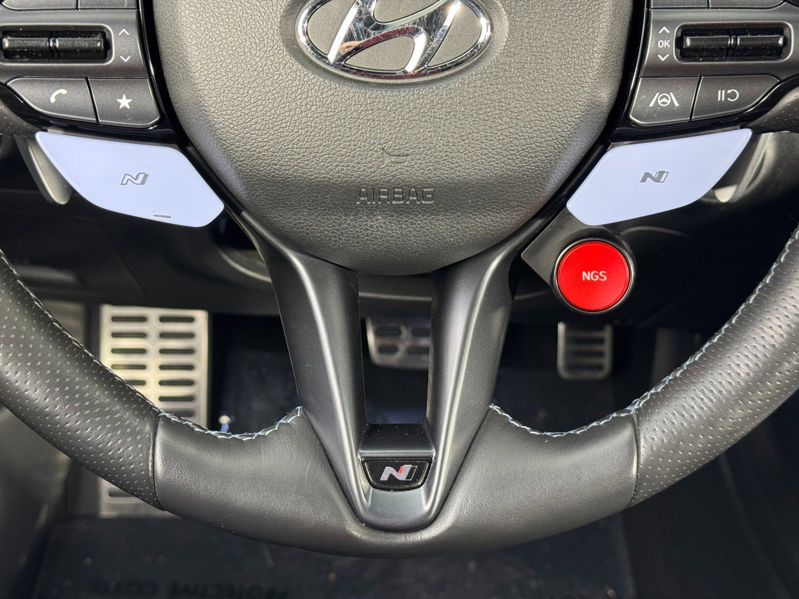 Used 2022 Hyundai Kona N image 21