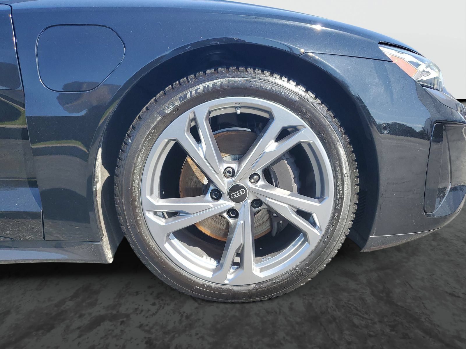 Used 2023 Audi e-tron GT Prestige AWD/4WD image 6