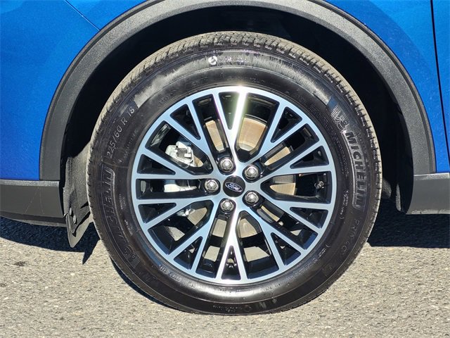 Used 2023 Ford Escape SE w/ Class II Trailer Tow Package image 11