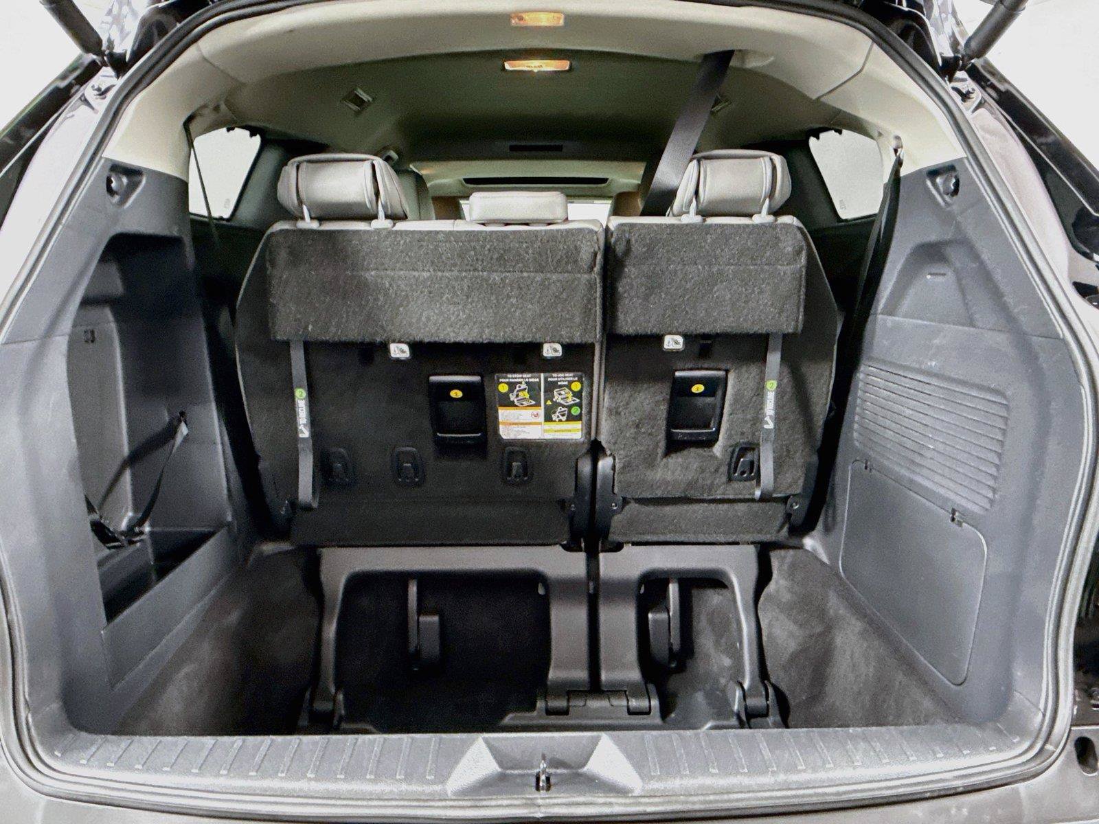 Certified 2026 Toyota Sienna XLE FWD image 38