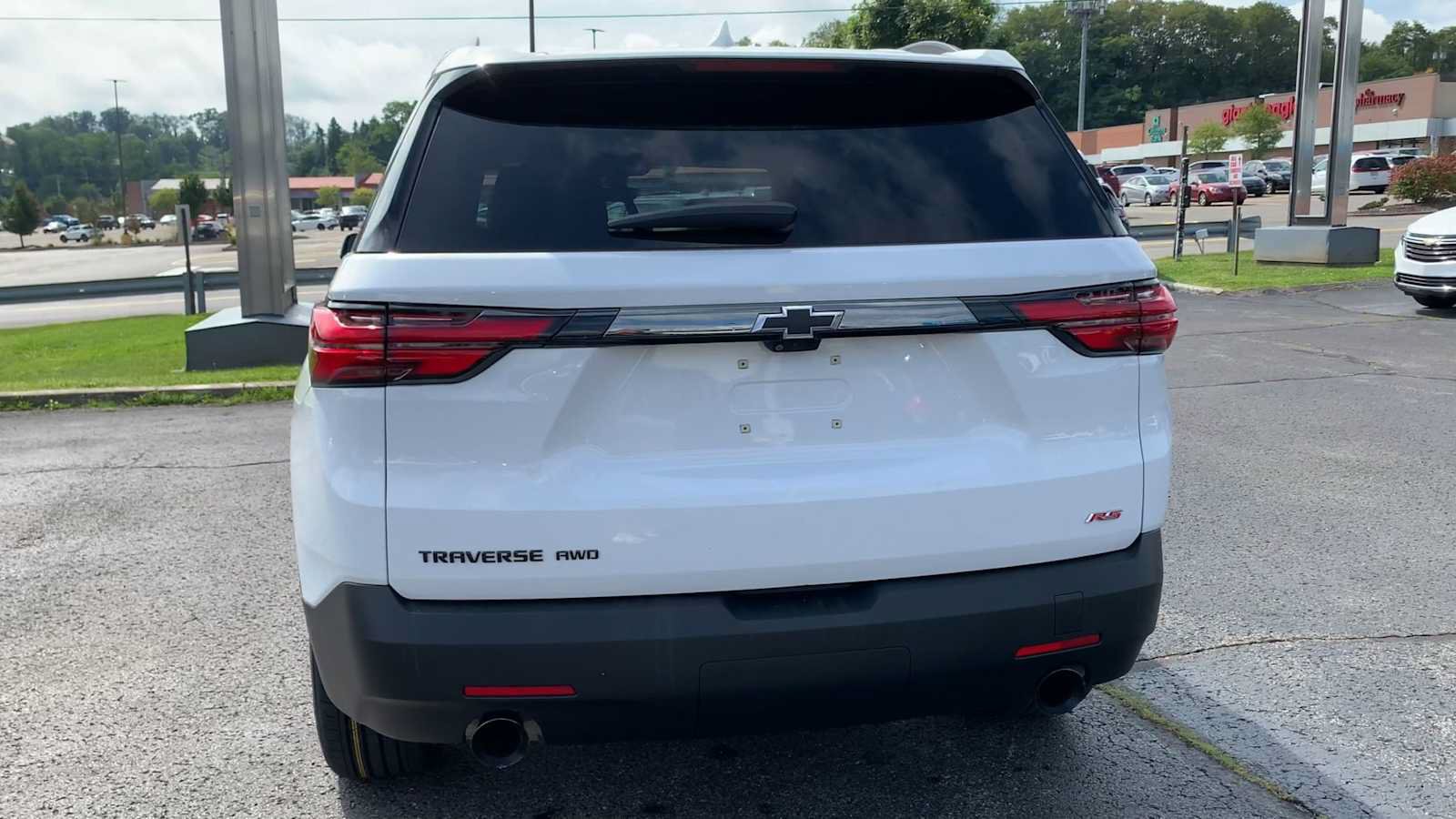 Certified 2023 Chevrolet Traverse RS w/ LPO, Floor Liner Package AWD/4WD image 7