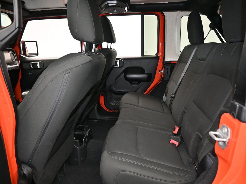Used 2018 Jeep Wrangler Unlimited Sport S image 34