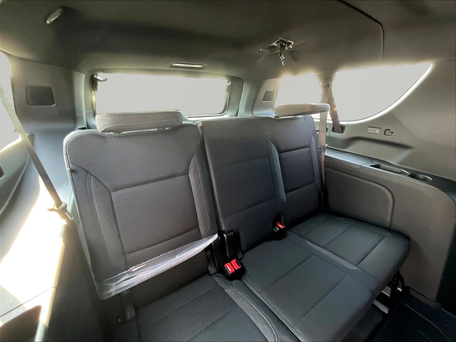 New 2026 Chevrolet Suburban LS w/ LPO, Dark Essentials Package AWD/4WD image 21