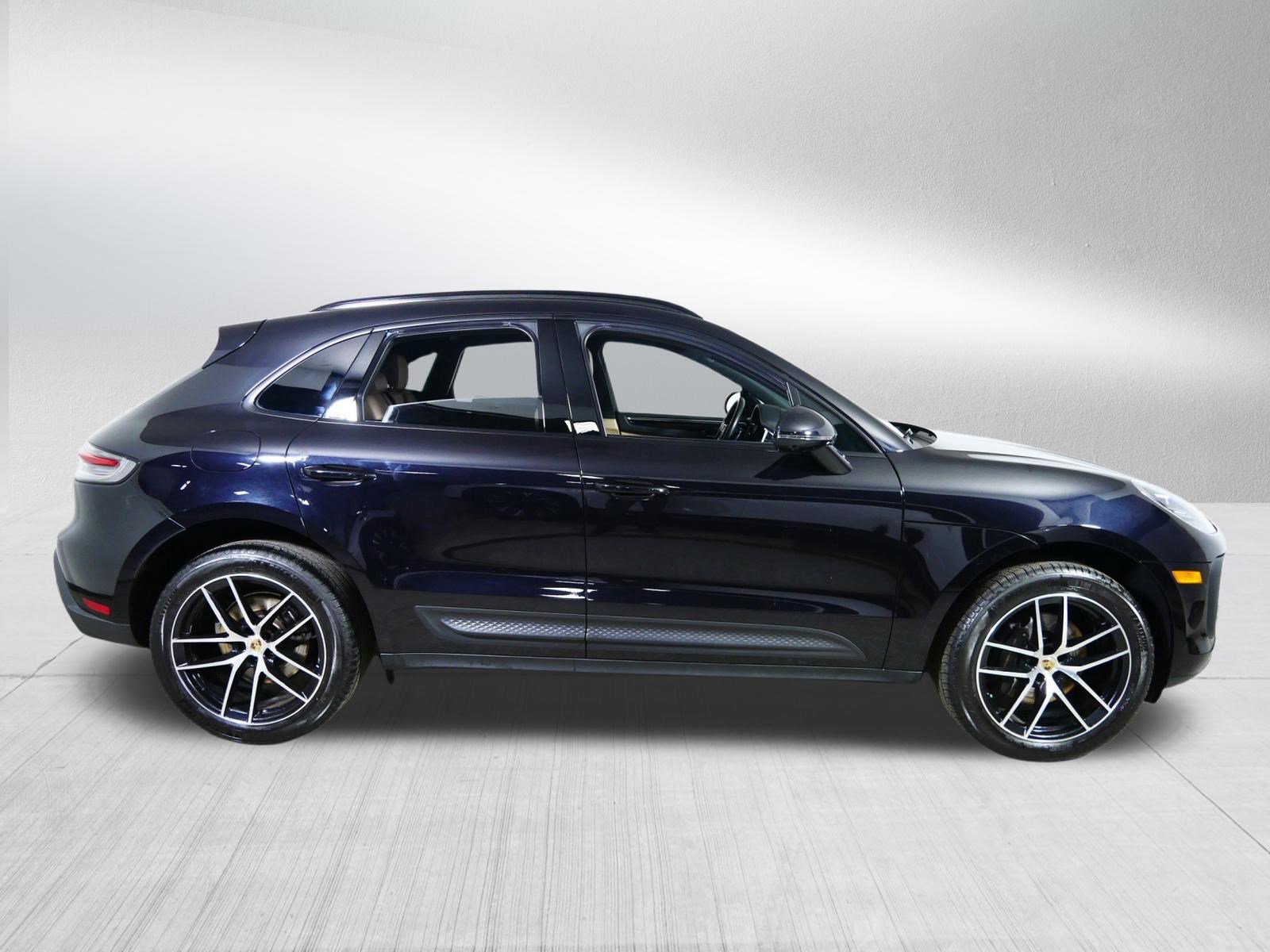 Used 2023 Porsche Macan Turbo image 8