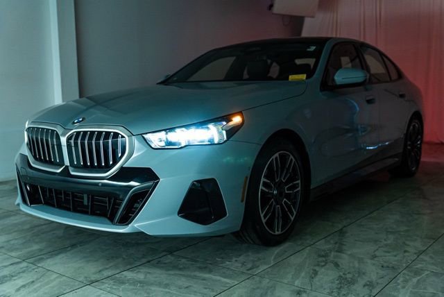 Used 2026 BMW 530i xDrive image 37