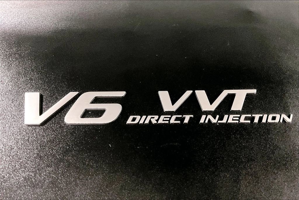 Used 2018 GMC Canyon SLE w/ SLE Convenience Package image 30